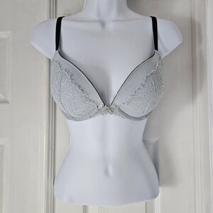 Light baby Blue lace push up braSize 32dd